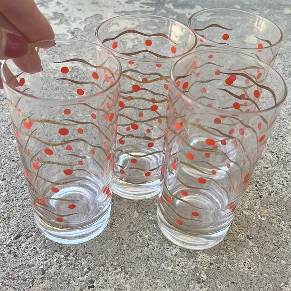 Source Unknown Other - Set of four vintage 8 ounce drinking glasses